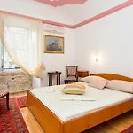 Guest house Vicelic 3*